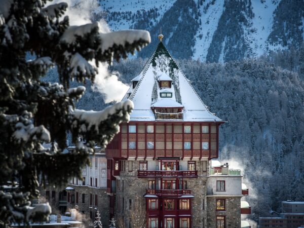 Swiss Luxury Ski Experience: Personalized Ski Holidays