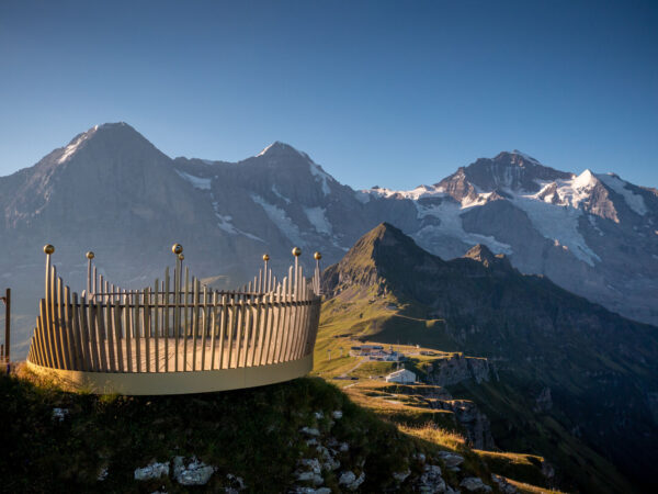 best grindelwald hiking routes